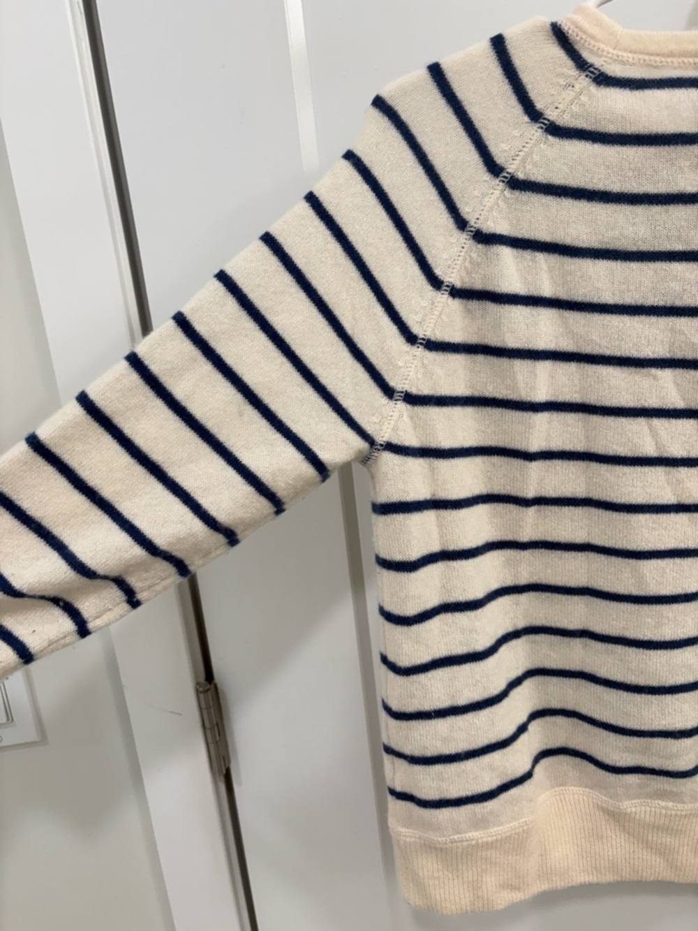 Jill Roberts Navy White Stripe Nautical 100% Cashmere Knit Sweater Size Medium - Picture 8 of 12
